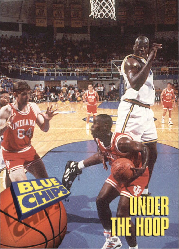 1994 SkyBox Premium Blue Chips #66 Under the Hoop/(O'Neal playing defense)