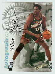 1997-98 SkyBox Premium Autographics Century Marks #81 Sam Perkins