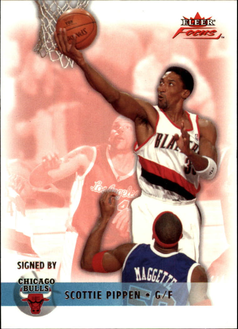 2003-04 Fleer Focus #56 Scottie Pippen