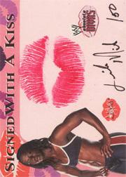 2002 Fleer WWE Absolute Divas Signed With A Kiss #4 Linda