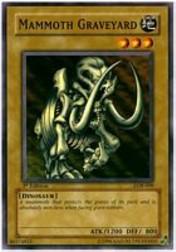 2002 Yu-Gi-Oh Legend of Blue Eyes White Dragon 1st Edition #LOB-9  Mammoth Graveyard
