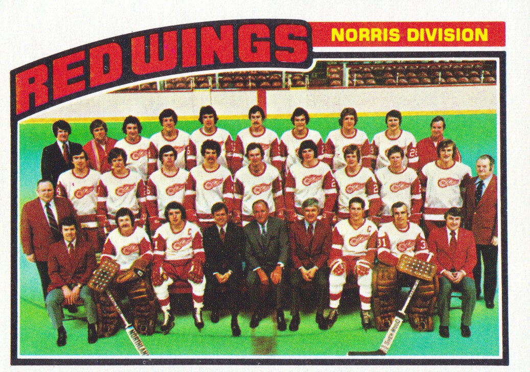 1976-77 Topps #137 Red Wings Team CL
