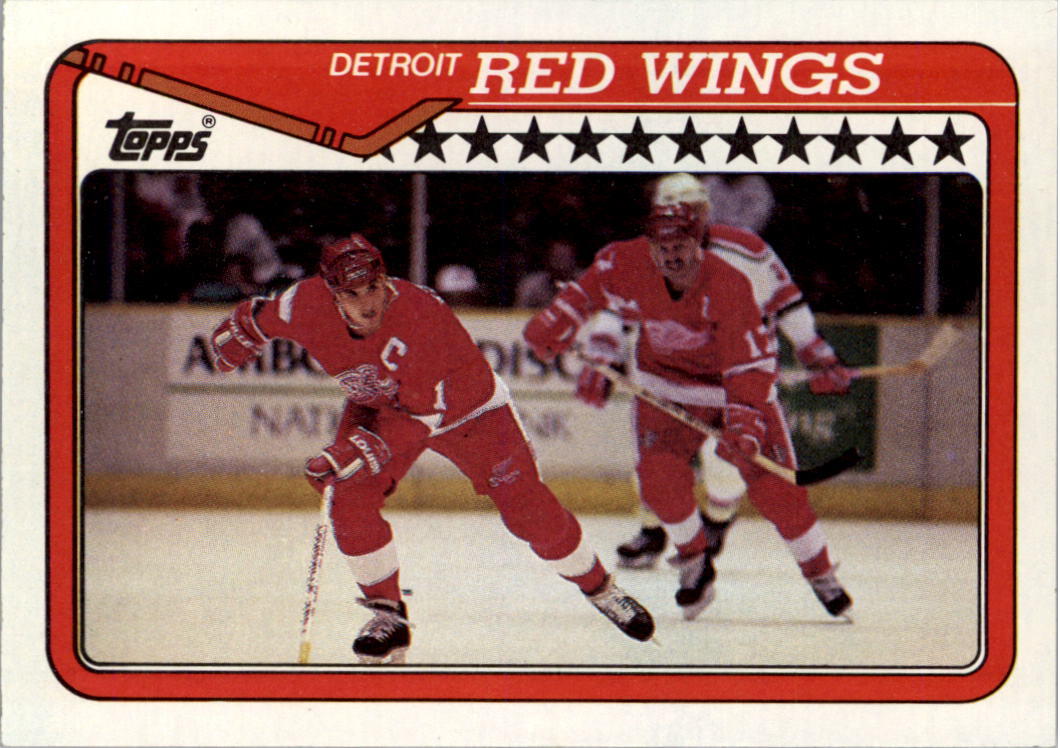 1990-91 Topps #133 Red Wings Team/Steve Yzerman