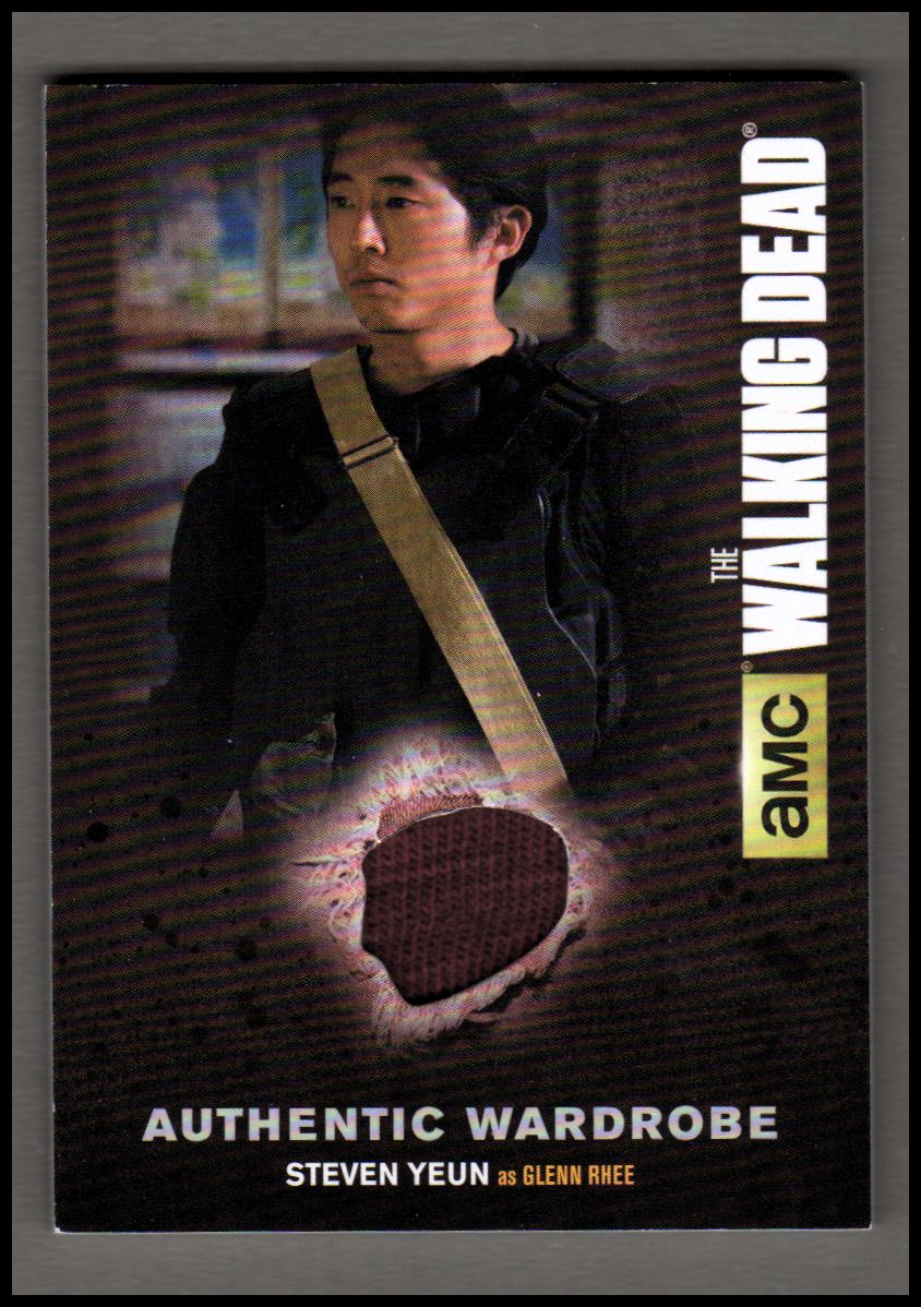 2016 Cryptozoic The Walking Dead Season Four Part 2 Memorabilia #M44 Steven Yeun as Glenn Rhee