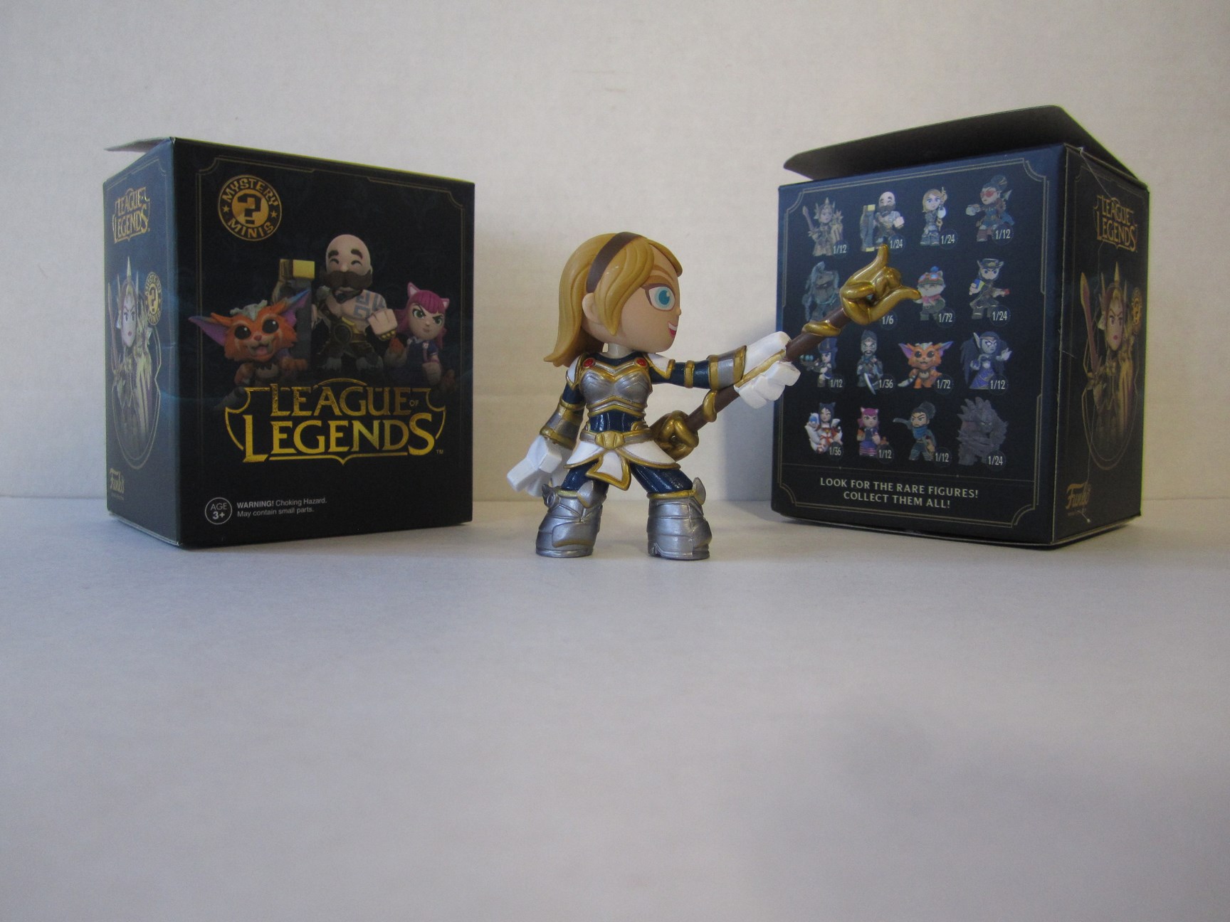 2016 Funko Mystery Minis League of Legends #NNO Lux