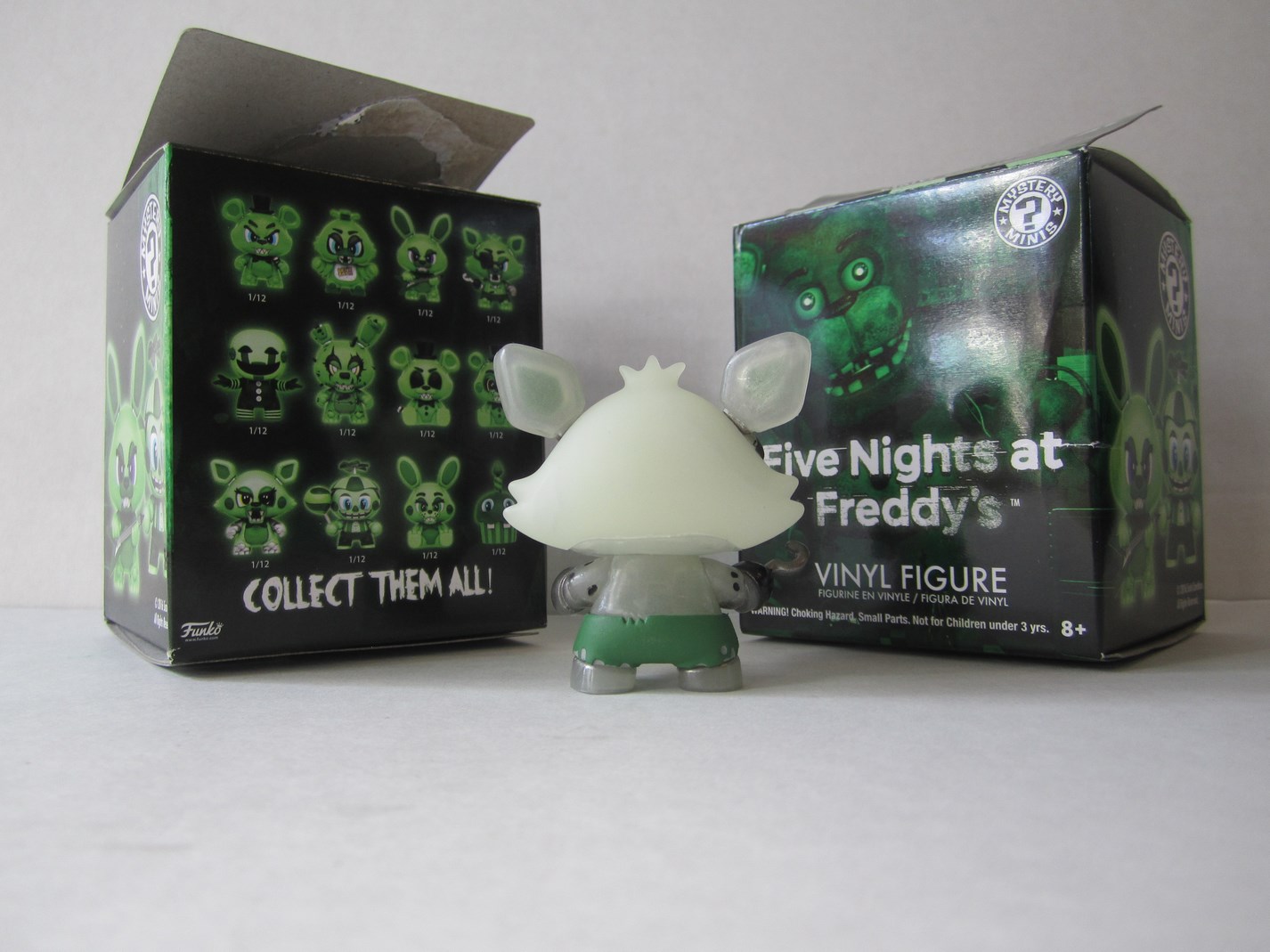 2016 Funko Mystery Minis Five Nights at Freddy's Glow-in-the-Dark #NNO Foxy back image