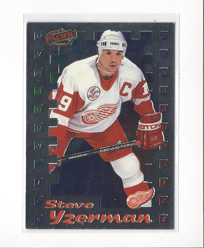1998-99 Pacific Dynagon Ice Inserts #10 Steve Yzerman