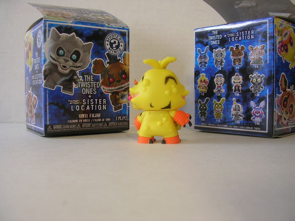 2018 Funko Mystery Minis Five Nights at Freddy's Series 3 #NNO Twisted Chica back image