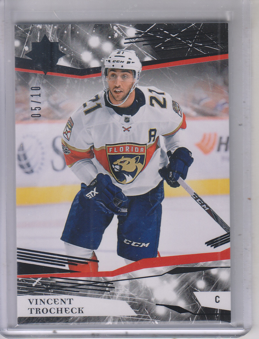 2017-18 Ultimate Collection Onyx Black #23 Vincent Trocheck