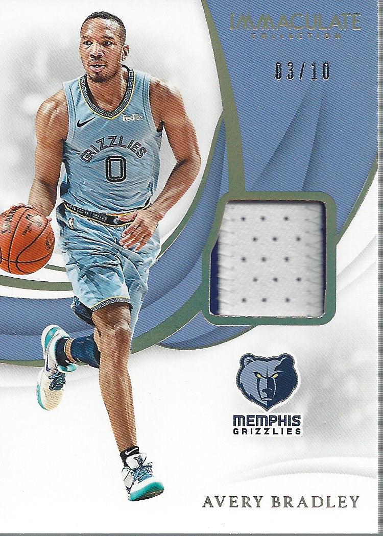 2018-19 Immaculate Collection Swatches Gold #33 Avery Bradley