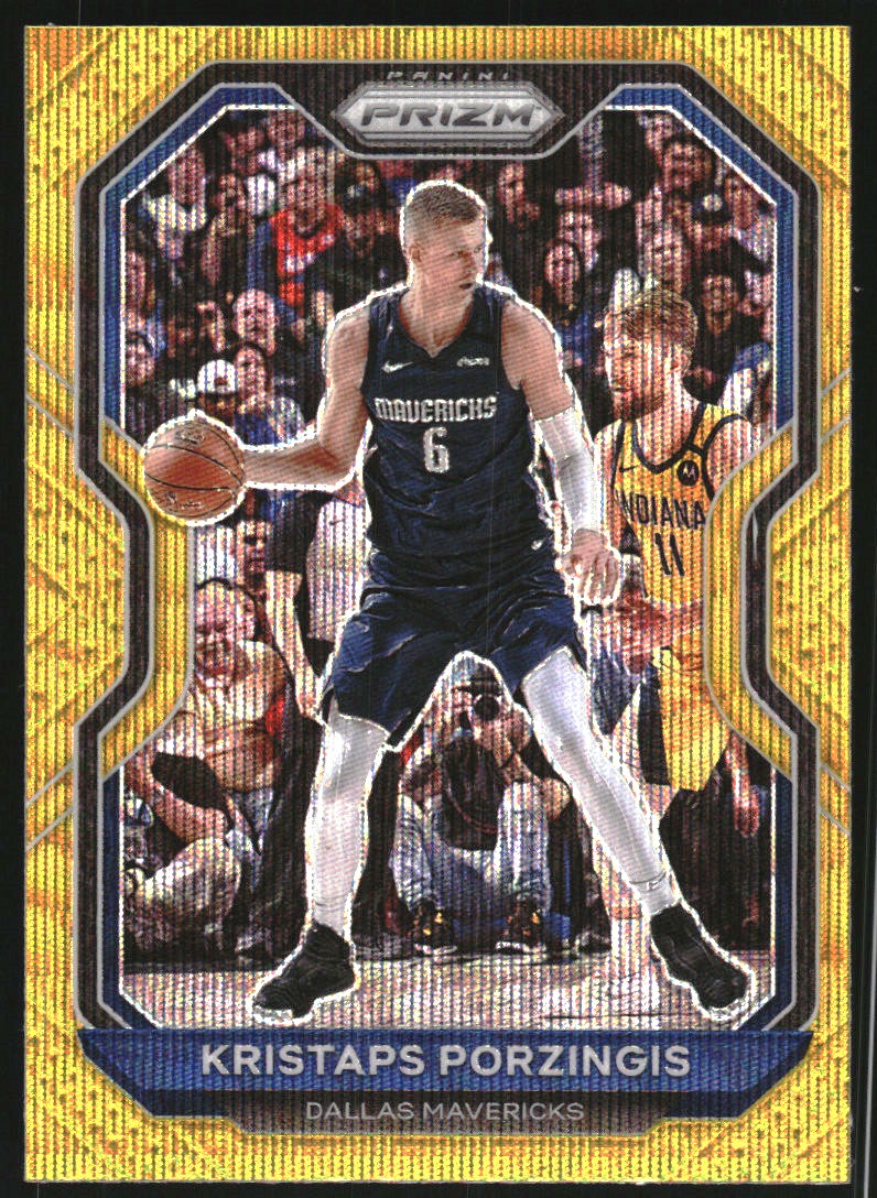 2020-21 Panini Prizm Prizms Gold Wave #18 Kristaps Porzingis