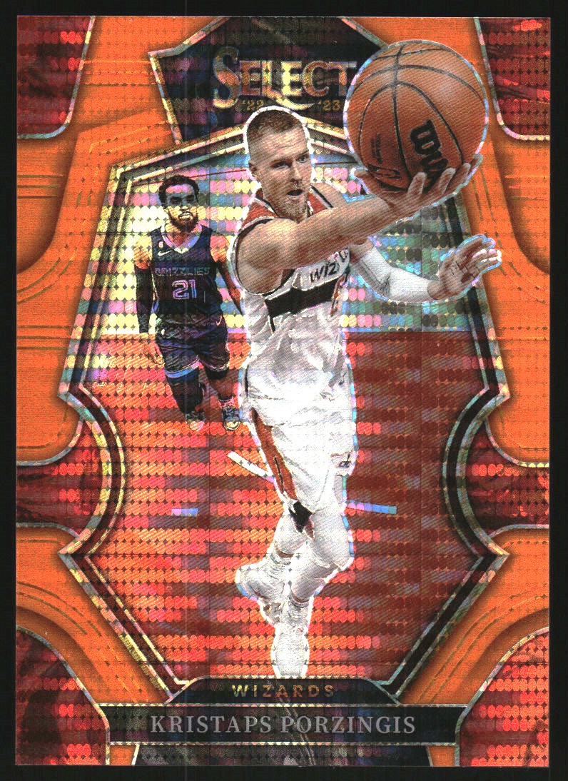2022-23 Select Prizms Neon Orange Pulsar FOTL #104 Kristaps Porzingis