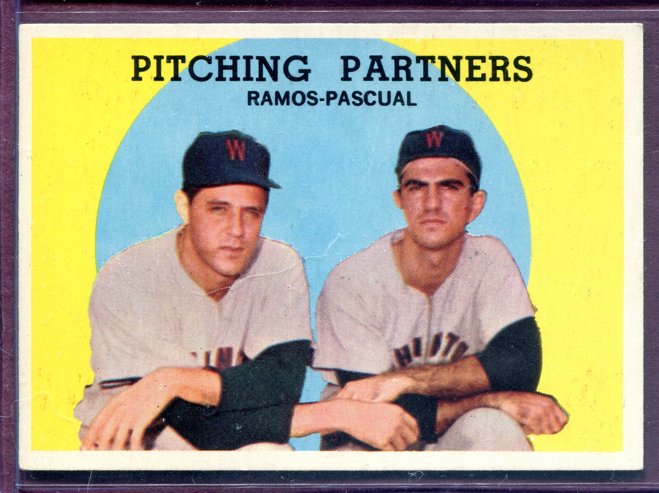1959 Topps #291 Pitching Parrtners/Pedro Ramos/Camilo Pascual
