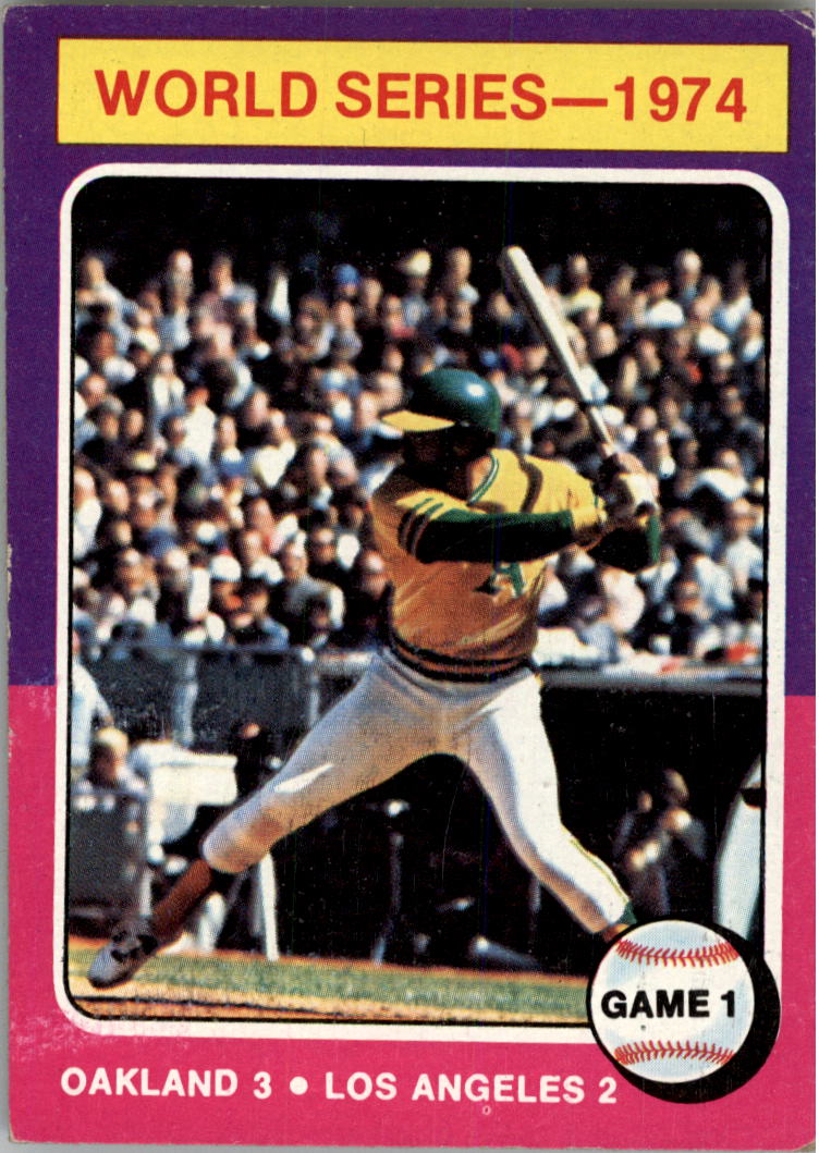 1975 Topps #461 World Series Game 1/Reggie Jackson