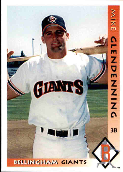 1996年 GIANTS 記念サイン入り Amazon.co.jp: 1996年 長嶋監督 長嶋茂雄 優勝記念品 抽選当選品