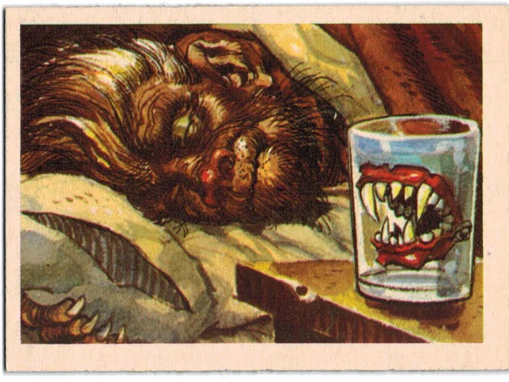 1959 Topps You'll Die Laughing Funny Monsters #20 Fang Dentures in Glass (No Caption)