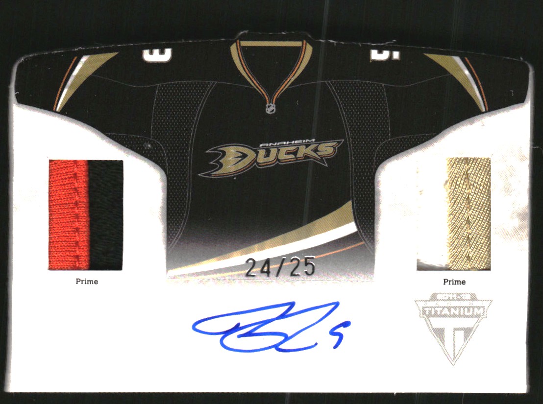 2011-12 Panini Titanium Home Sweaters Memorabilia Autographs Prime #1 Bobby Ryan/25