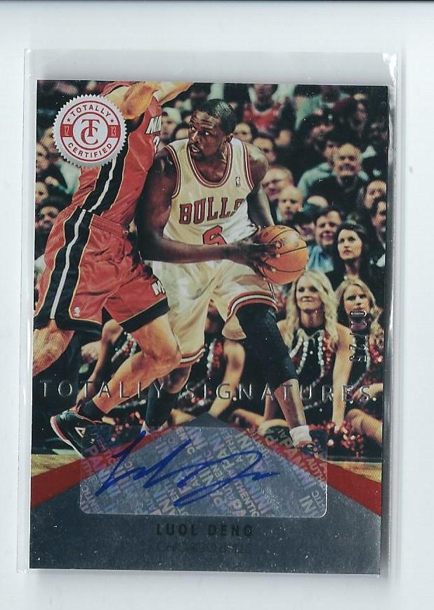 2012-13 Totally Certified Red Autographs #39 Luol Deng
