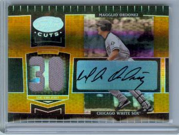 2004 Leaf Certified Cuts Marble Signature Material Gold Number #52 Magglio Ordonez Jsy/30