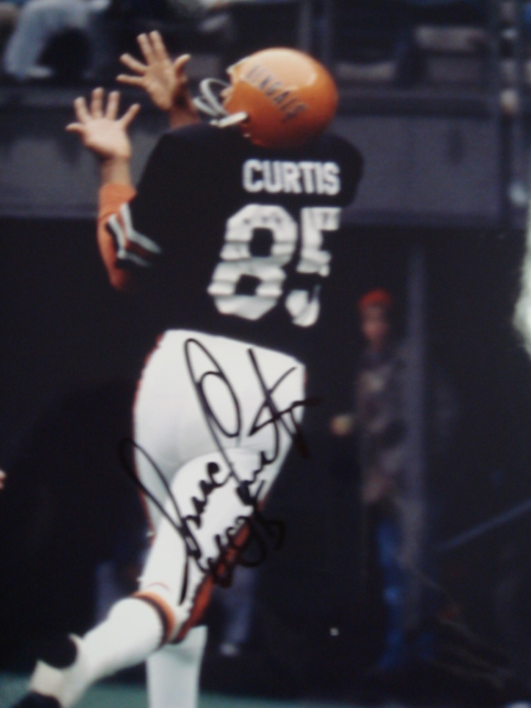 Isaac Curtis Autographed 8 x 10 Bengals Picture With Coa