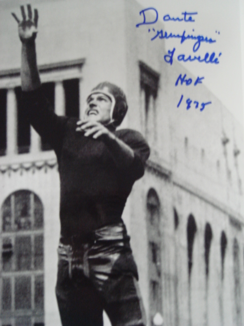 Dante Lavelli Autographed 8 x 10 picture with Hof 1975 ins. With Coa