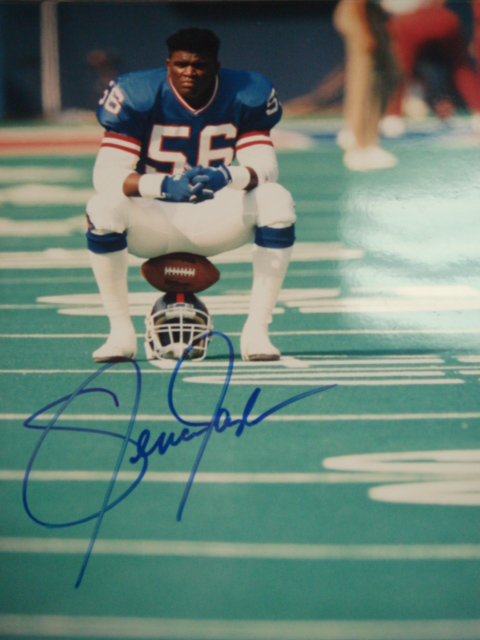 Lawrence Taylor autographed Giants 8 x 10 Picture with PSA Coa