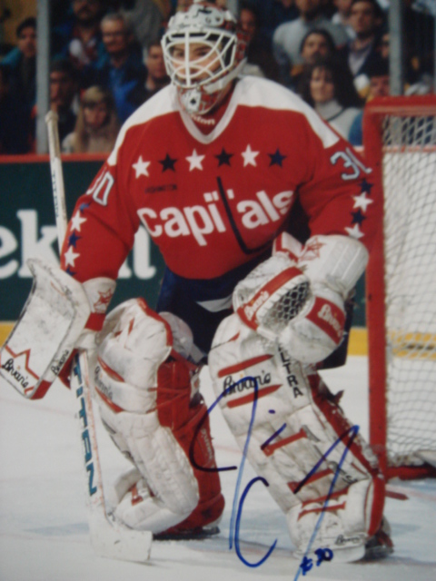 Jim Carey autographed 8 x 10 Capitals picture with Coa red Jersey