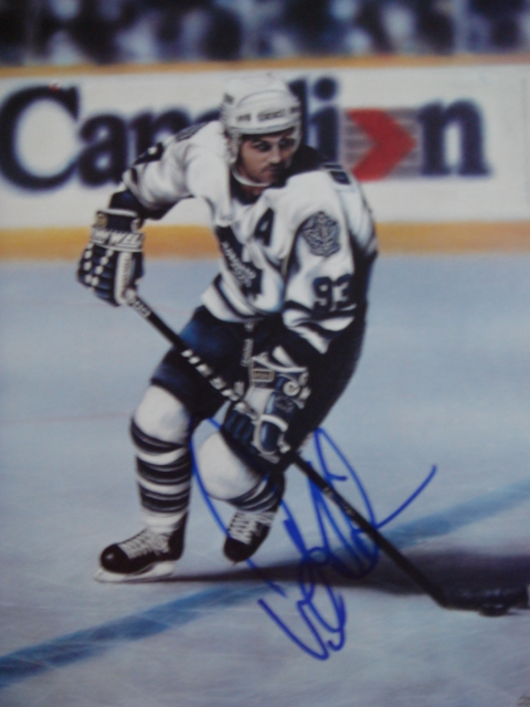 Doug Gilmour autographed Maple Leafs 8 x 10 picture wqith Coa drawing