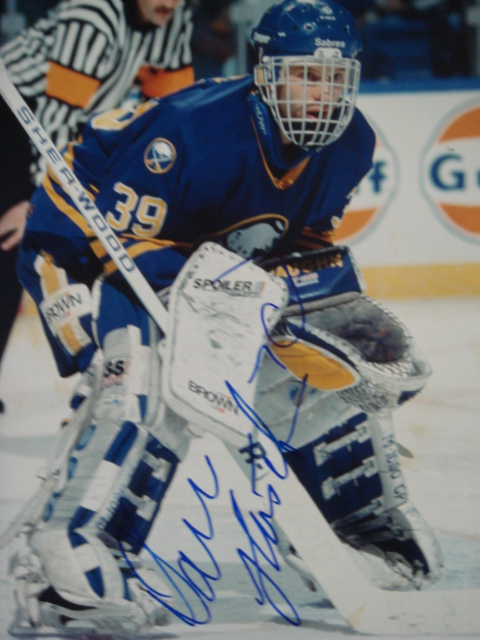 Dominik Hasek autographed 8 x 10 picture with Coa