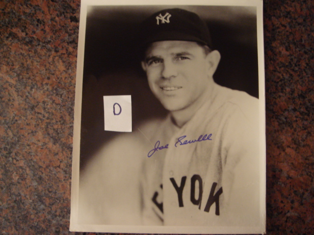 Joe Sewell Autographed 8 X 10 Yankee Picture With COA pose D