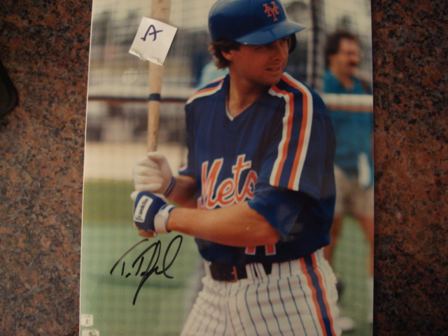 Tim Teufel Autographed 8 X 10 Mets Picture With COA pose A