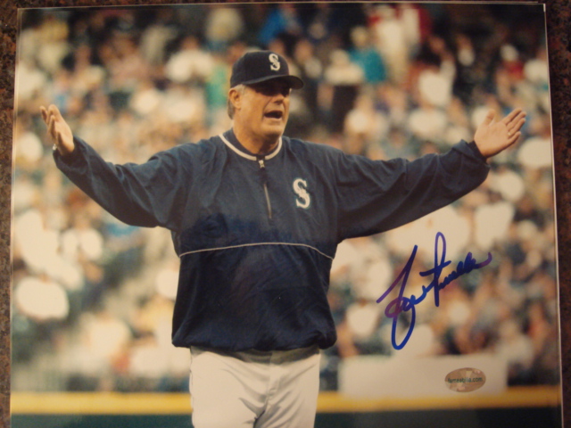 Lou Piniella Autographed 8 X 10 seattle Mariners Picture With COA