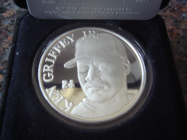 Ken Griffey Jr. The Hyland Mint One Troy Ounce .999 Fine Silver