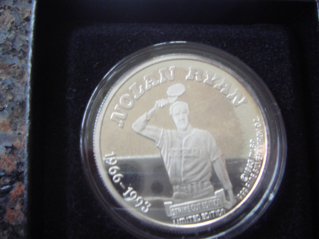 Nolan Ryan One Troy Ounce .999 Silver coin - NM-MT