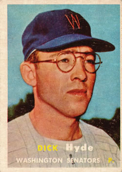 1957 Topps #403 Dick Hyde RC