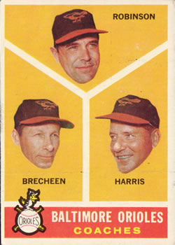 1960 Topps #455 Baltimore Coaches/Eddie Robinson/Harry Brecheen/Luman Harris