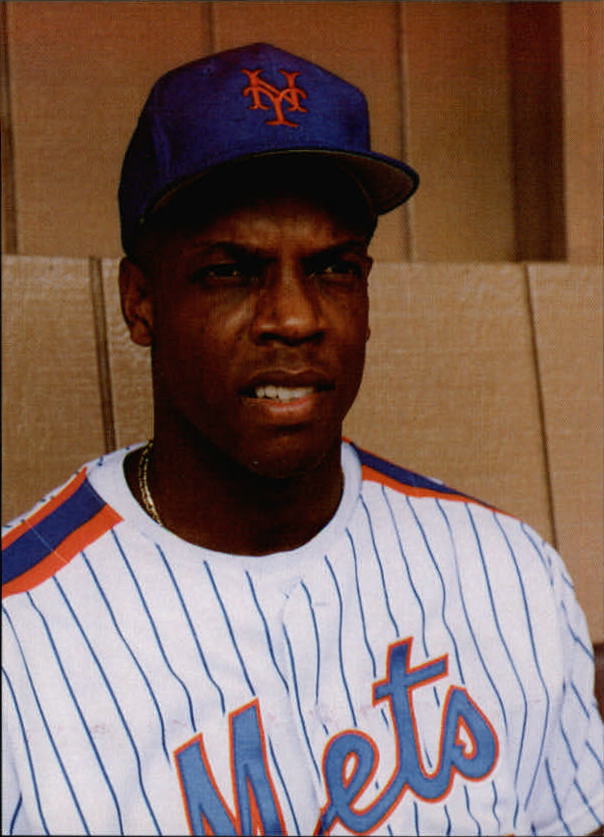 1991 Colla Gooden #9 Dwight Gooden/Posed in dugout