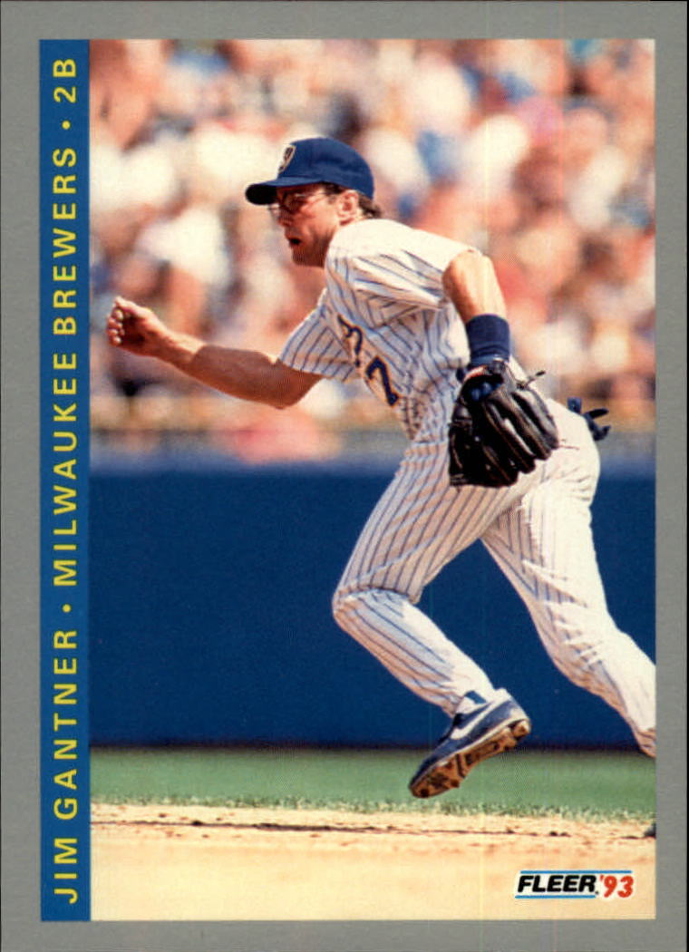 Jim Gantner autographed baseball card (Milwaukee Brewers) 1980 Topps #374