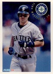 1994 Fleer Baseball "Main Set" Base Cards #241 to #480 - Picture 108 of 475