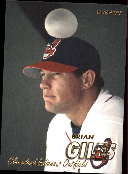 1997 Fleer Baseball "Main Set" Base Cards #1 to #200 - Picture 156 of 385