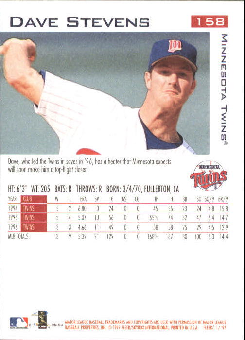 1997 Fleer Baseball "Main Set" Base Cards #1 to #200 - Picture 301 of 385
