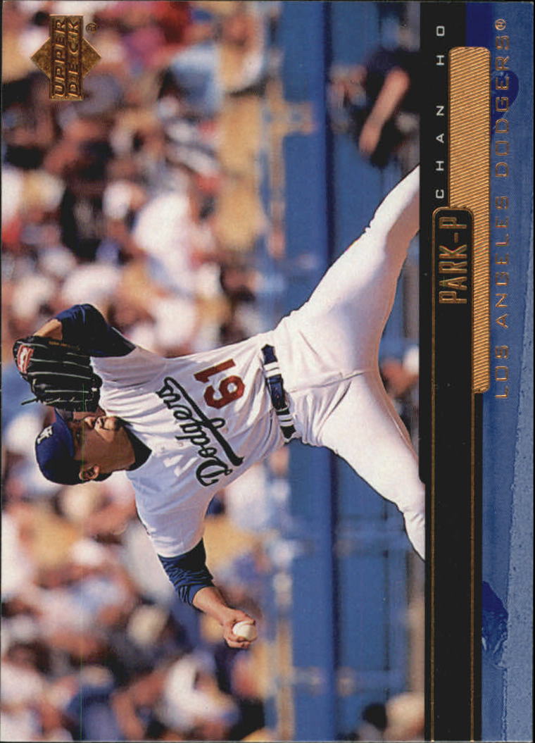  1998 Topps #17 Chan Ho Park NM-MT Los Angeles Dodgers