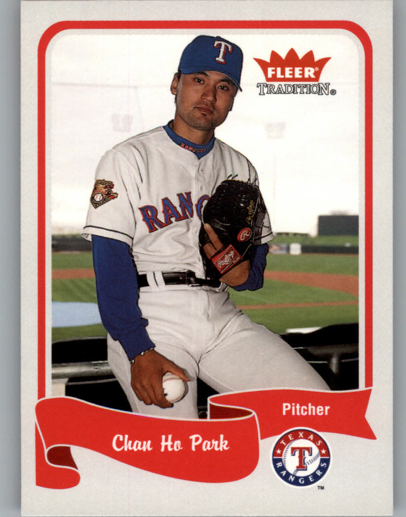 2004 Fleer Tradition Baseball "Main Set" Base Cards #251 to #500 - Picture 212 of 361
