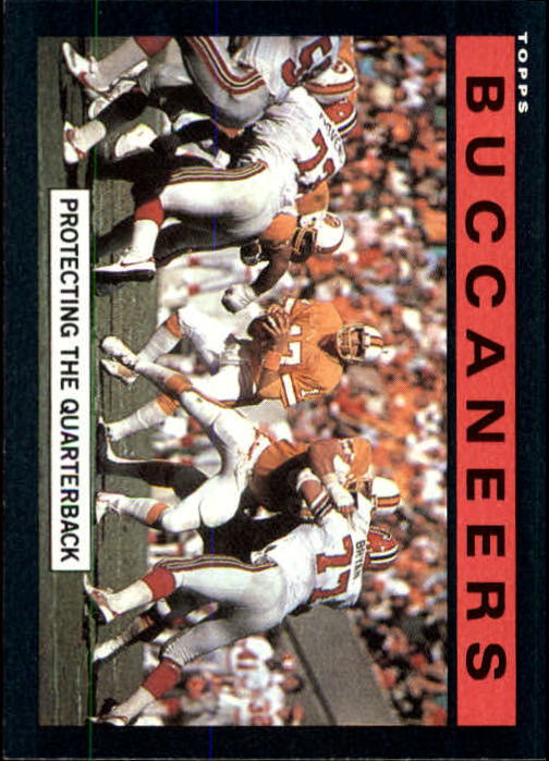1985 Topps #166 Tampa Bay Bucs TL/Protecting The/Quarterback/(Steve DeBerg)