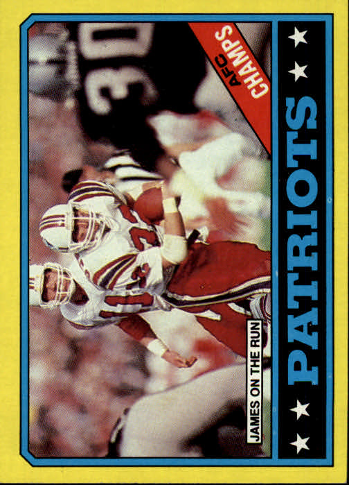 1986 Topps #29 Patriots TL/(Craig James on the Run)
