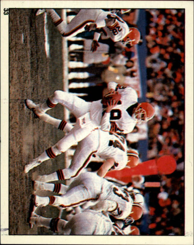 1988 Panini Stickers #33 Cleveland Browns Action