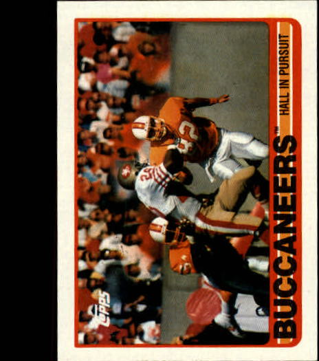 1989 Topps #325 Buccaneers Team/Ron Hall in Pursuit