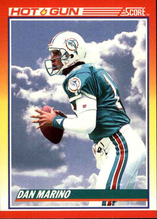 1990 Score #320 Dan Marino HG UER/(Text says 378 com-/pletions in 1984,/should be 1986)