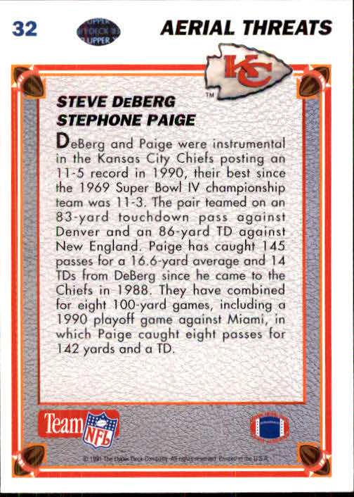 1991 Upper Deck #32 Steve DeBerg AT/Stephone Paige back image