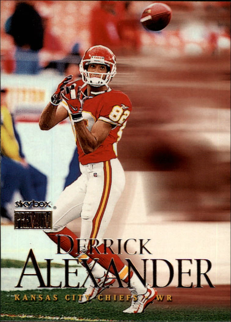 B0897- 1999 Skybox Premium Football Card #s 1-200 -You Pick- 15+ FREE US SHIP - Picture 128 of 349